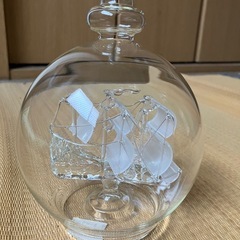 ガラス工芸品★エリザベス★硬質ガラス製★木製台座付き★未使用の画像