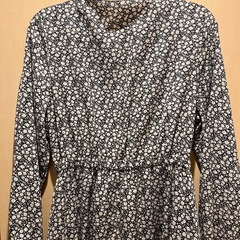 【美品】ELENCARE DUE 小花柄ワンピ/レトロ/長袖/ロング丈/香害なしの画像