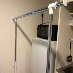 ハンガーラックの画像