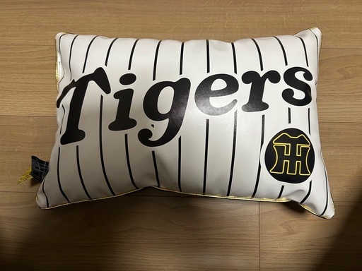 阪神タイガース 刺繍入PUクッション (タクやん) 日根野の野球の中古