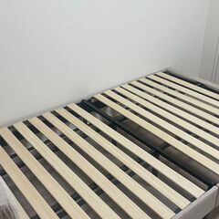 【至急お譲りしたいです】セミダブルベットすのこベッドの画像