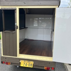 キッチンカーの画像