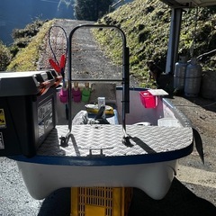 2馬力ボート　トーハツ船外機付き
の画像