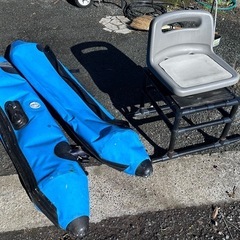 2馬力ボート　トーハツ船外機付き
の画像