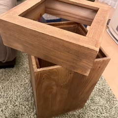 木製　ゴミ箱の画像