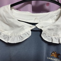 (本日中！他とまとめてなら無料)取り外しフリル付きトレーナー 　の画像