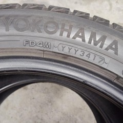 ヨコハマタイヤ iceGUARD IG60 アイスガード 215/50R17　4分山　まだまだ使えます。2本の画像