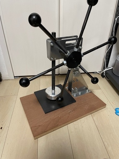 菌糸プレスAshtaka製 (たけし) 神戸のその他の中古あげます・譲ります