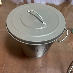 IKEAゴミ箱の画像
