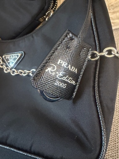 PRADA Re Edition 2005 ブラックショルダーバ