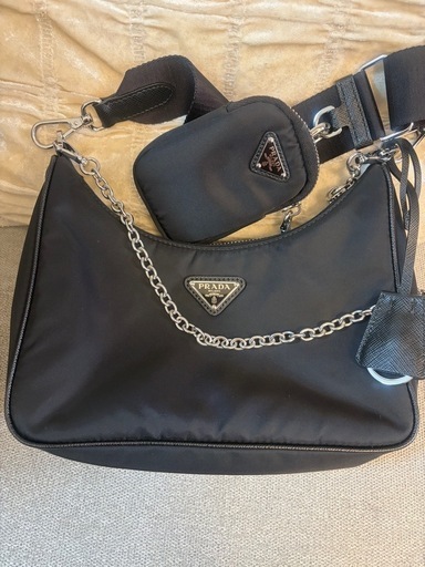 PRADA Re Edition 2005 ブラックショルダーバ