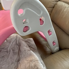 ピンク滑り台の画像