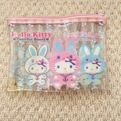 カラフルバニー　サンリオ　Sanrio ポーチ　透明ポーチの画像