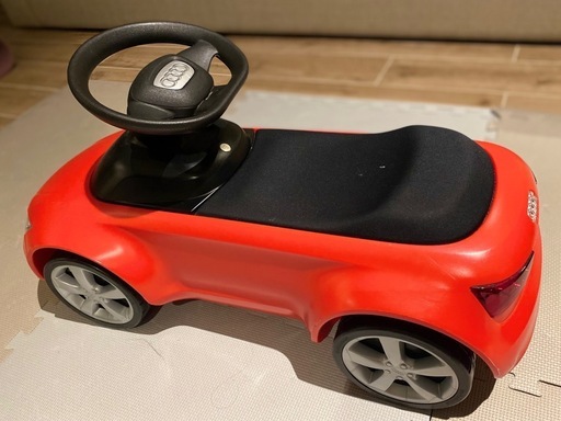 Audi TT 乗用玩具 スポーツカージュニアクアトロおもちゃの乗り物