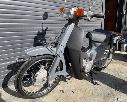『値交渉有り』希少な4速エンジン　角目　　HONDA カブ50  原付　50cc