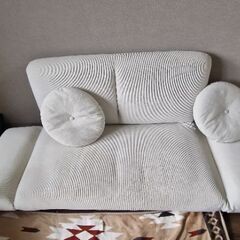 OSJ ソファベッド ソファー 2人掛け ローソファー リクライニング クッション2個付き コンパクト 肘掛け付き ベージュの画像