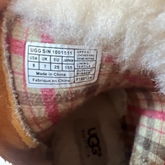 UGG ベージュ スエード ブーツ　ベビーシューズ　ベビーブーツ　15.5センチの画像