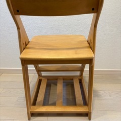 ニトリ　学習椅子の画像