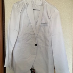 ウエディングスーツ 男性用の画像