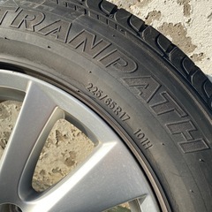 マツダ純正タイヤホイールの画像