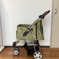 折りたたみ式ペットカートの画像