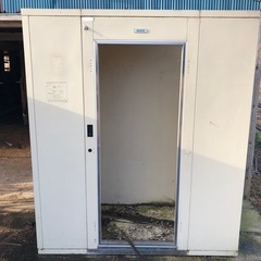 物置のような何かの画像