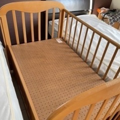 くまのプーさん ベビーベッド (木製)の画像