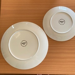 【美品】イッタラ　オリゴ　お皿　大小各1枚の画像