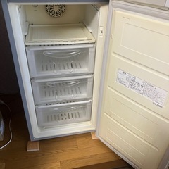 決まりました　DAEWOO 冷凍庫　DFR-T85CMの画像