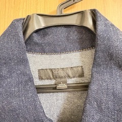 ユニクロUNIQLOのデニムジャケットの画像