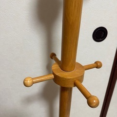 【商談中】木製衣類かけの画像