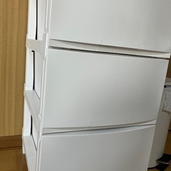 収納ケース　引き出しの画像
