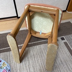 府中家具製　メープル柄　化粧台ドレッサーの椅子　中古備品　の画像