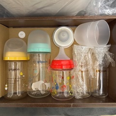 哺乳瓶  搾乳機  消毒ケース 使い捨て哺乳瓶の画像