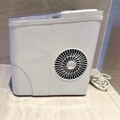 VERSOS ベルソス　高速製氷機 VS-ICE010 ホワイトの画像