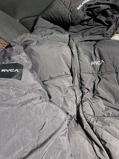 RVCA ダウンジャケット