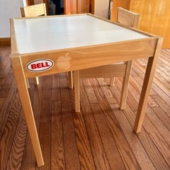 イケア  レット 子ども用テーブル　チェアセットの画像