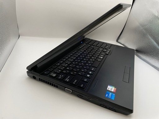 販売済み ノートPC/黒/i5/20GB/256GB/Office2024/FUJITSU
