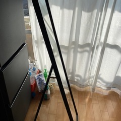 IKEAミラーの画像