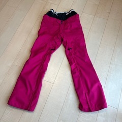 スノーボードウェア VOLCOM、DESCENTEの画像