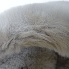 ( E-115 )ティペット ２つセット ベージュ パープルベージュ MOONBAT ムーンバット フェイクファー マフラー パール 紫 中古の画像