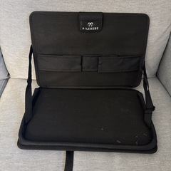 AILEBEBE    リア席用テーブルの画像