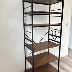 スチールラックの画像