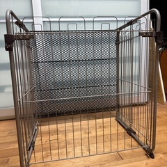 ストーブ囲い　赤ちゃん本舗