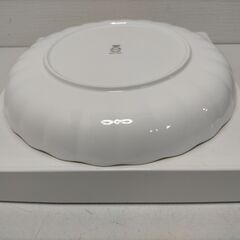 NARUMI ナルミ ボーンチャイナ 大皿 30cm プレート 金彩 花柄 箱付き 日本製 来客用 記念品　251216-2Tの画像