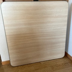 こたつテーブルの画像