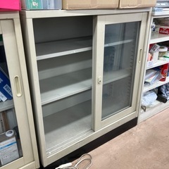 スチールキャビネット　引き戸タイプの画像