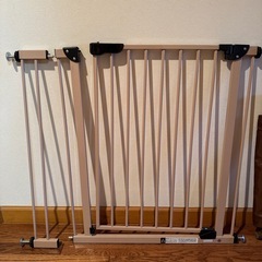 ベビーゲート　2つの画像