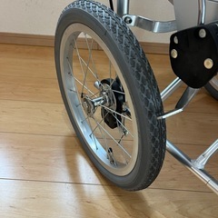 車椅子　折りたたみ　介助用　美品の画像