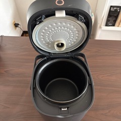 炊飯器の画像